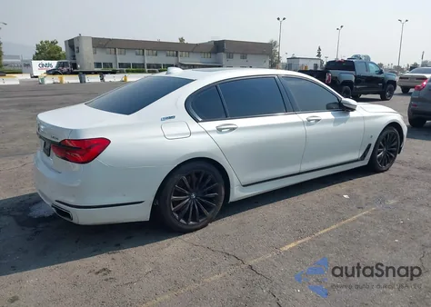 2017 BMW 740E xDrive Iperformance из США, поврежденный, VIN WBA7J2C3XHG497961